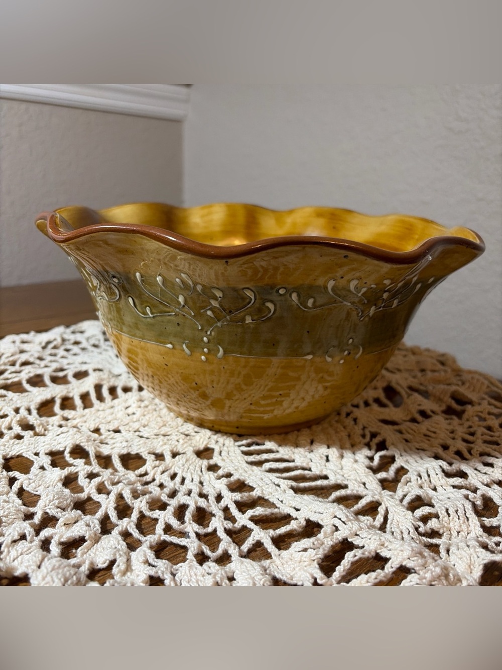 Pier 1 Hand painted Marona Ruffled Rim Bowl 10”